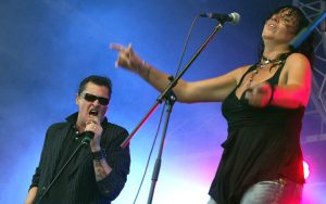 25-Barry-Hay-van-Golden-Earring-in-Katwijk-2006